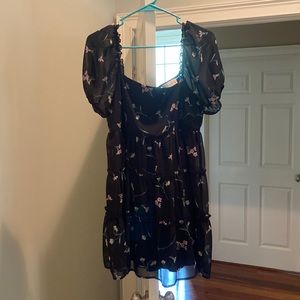 Puffed sleeve altard state dress